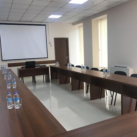 Royal House Hotel Gori Kültér fotó