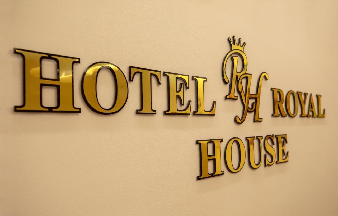 Royal House Hotel Gori Kültér fotó