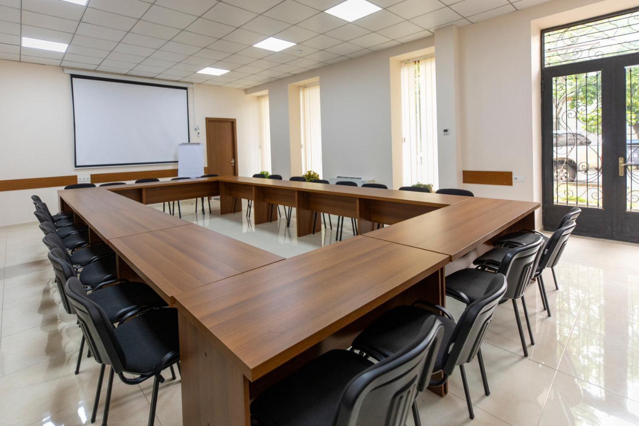 Royal House Hotel Gori Kültér fotó