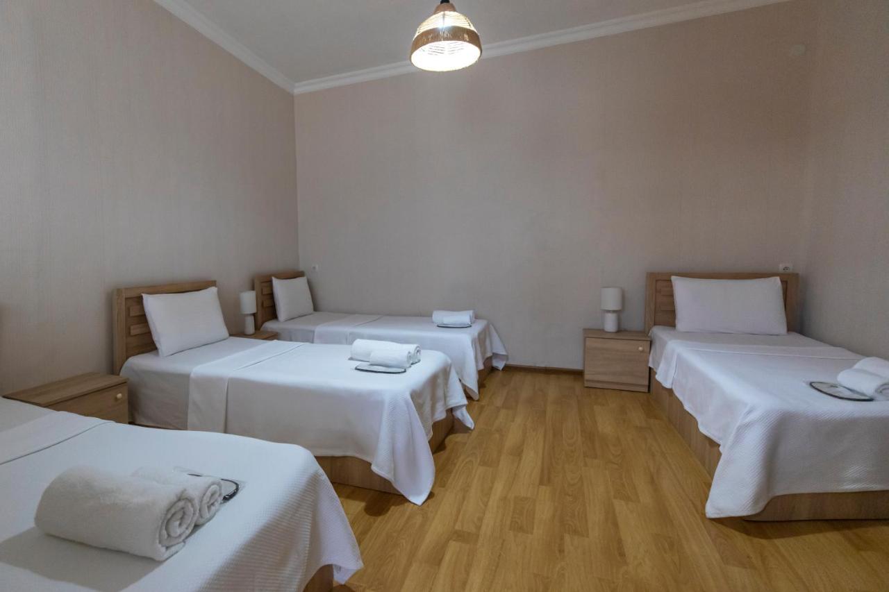 Royal House Hotel Gori Kültér fotó