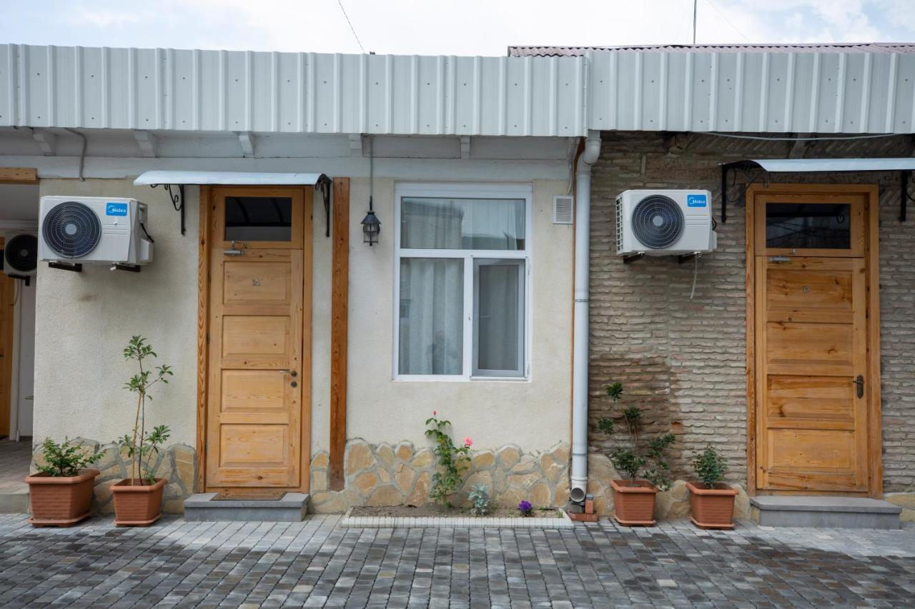 Royal House Hotel Gori Kültér fotó