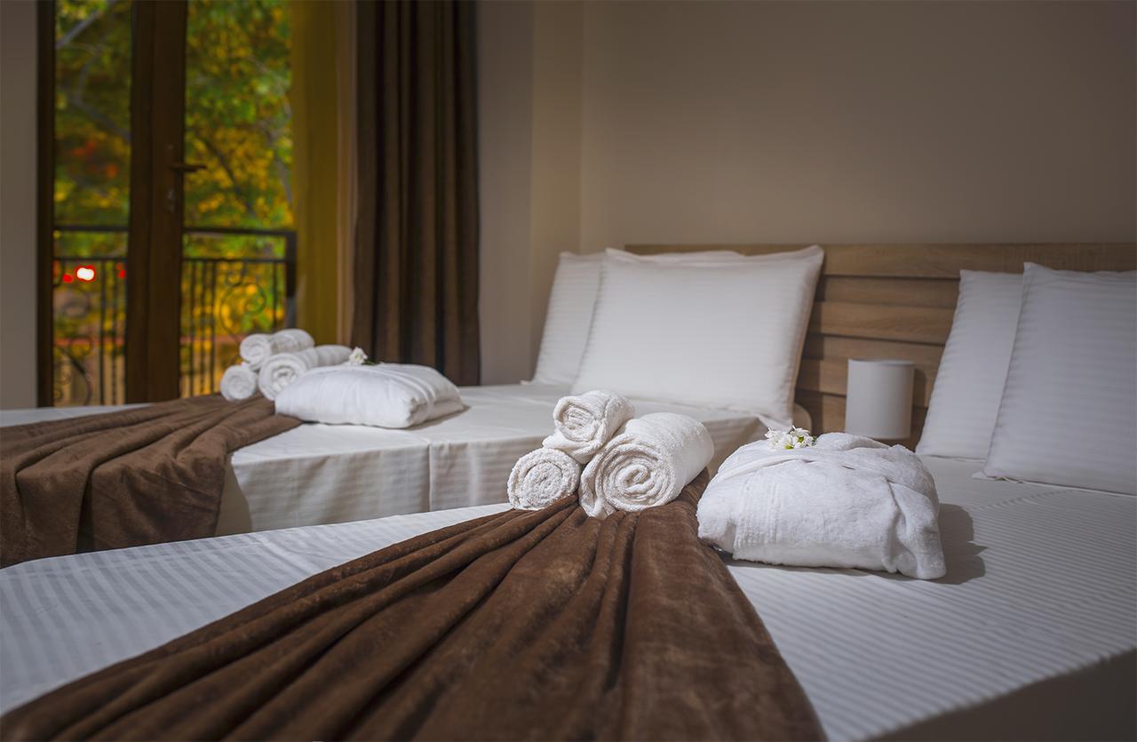 Royal House Hotel Gori Kültér fotó