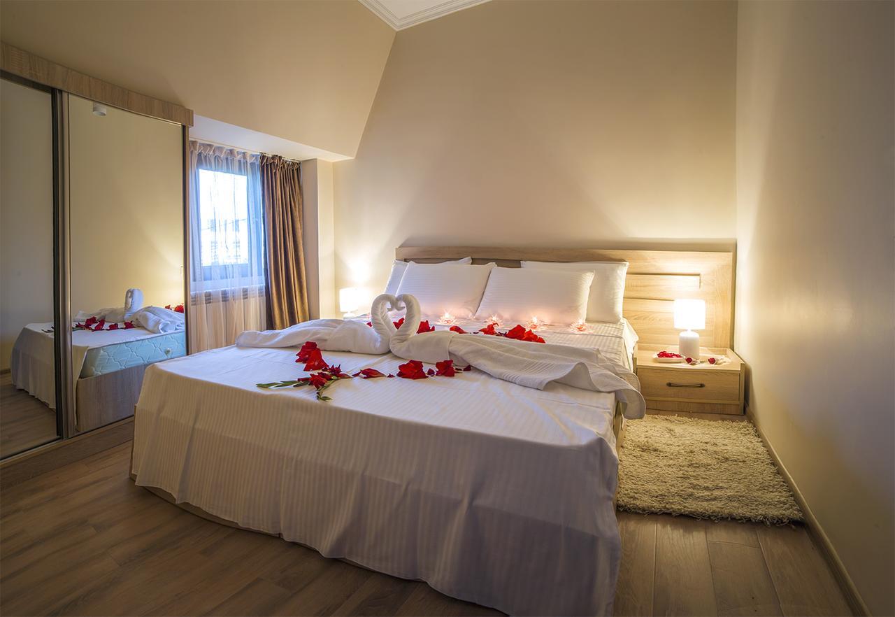 Royal House Hotel Gori Kültér fotó