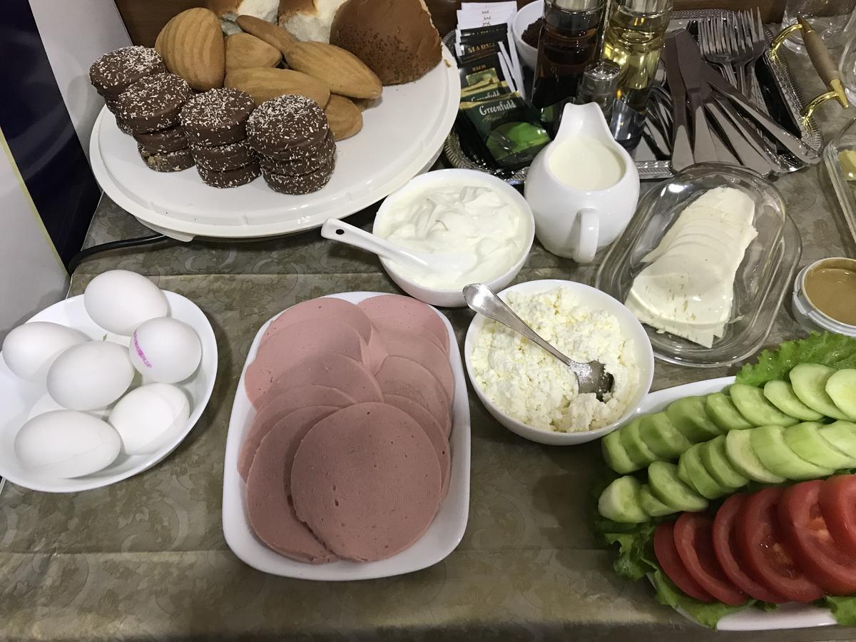 Royal House Hotel Gori Kültér fotó